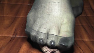 opening of the foreskin with the feet