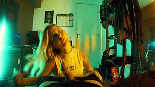 Yo Blonde Intern Twerking And Fucking Coworker After Work - Bitch Coin