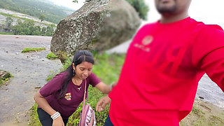 Indian Desi College Girl XXX Movie in Hindi