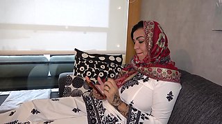 Good-sized Butt Arab Muslim Stepmother Has A Messy Secret Orgy With Her Son-in-law