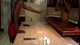 Black chunky MILF amateur hot video