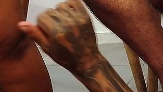 Dois Irmãos Numa Entrevista Para Tiffany Montavani Sentou Pirocada Na anã