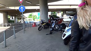 Olivia Ryder Blonde Blowjob Brunette Car Handjob