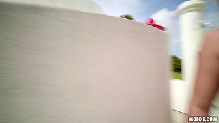 Bikini Babe Flash For Cash 1 - Public Pickups