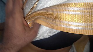 Married Women Office Romance with Malayala Saree