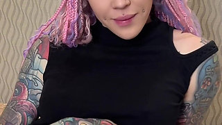All Eyes on My Tits Now