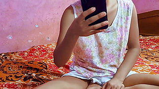 Showing Sexy Video on Mobile to Desi Girlfriend