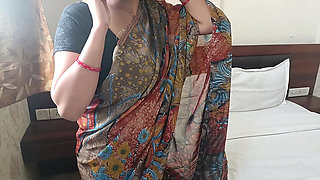 Indian Bhabhi in Saree Seduce Her Devar for Sex, Indian XXX Desi Chudai Hindi Porn