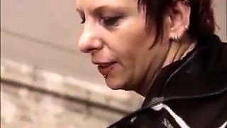 Milfs Fisting Y Follando Trio