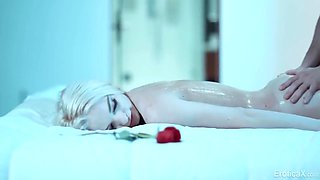 Lana Sharapova, Valentine S Day And Seth Gamble In Seth Surprises Wife With Perfect Gift For