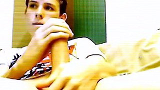 Big Dick Twink Masturbates on Webcam