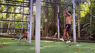 Full-body training with a predominance of pulldowns