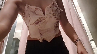 I'm Flashing My Tits in the Fitting Room
