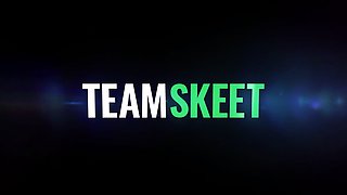 My stupid dad never touch my super hot stepmom