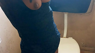 Hottest Blowjob & Doggystyle Fuck at Toilet